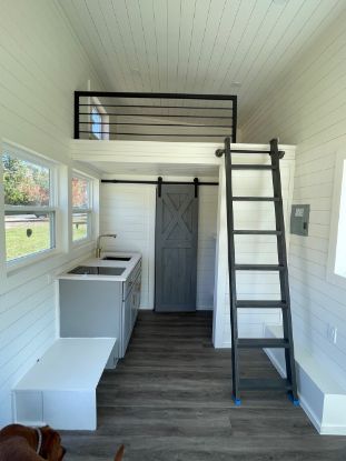 Picture of Black & White 16’ Dragon Tiny home on Wheels