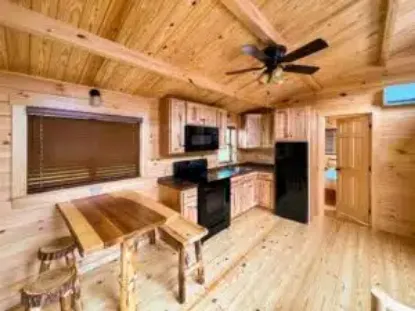 Picture of Skyview Log Cabin