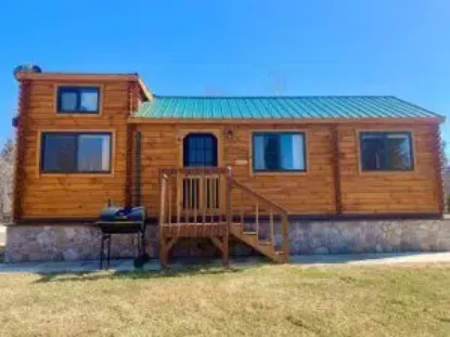 Picture of Rancher Log Cabin