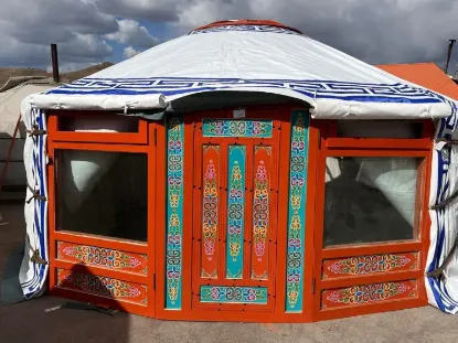 Picture of 6-Wall Yurt 